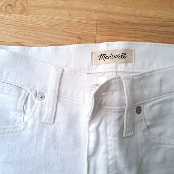 Jean - Picture 3 of 5